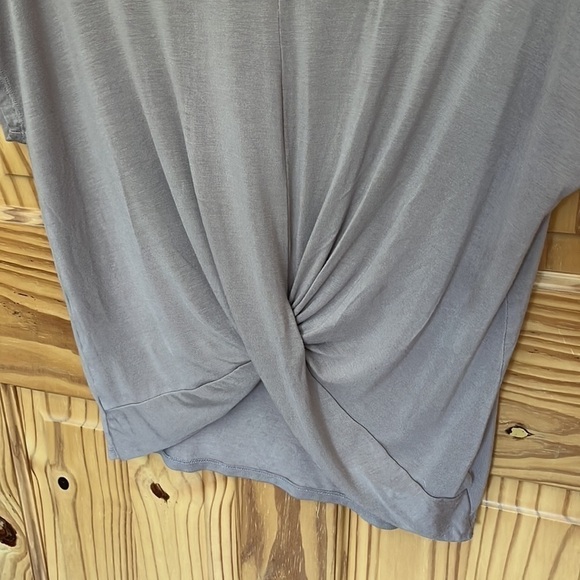 American Eagle Outfitters Twisted Front Top - Picture 3 of 7